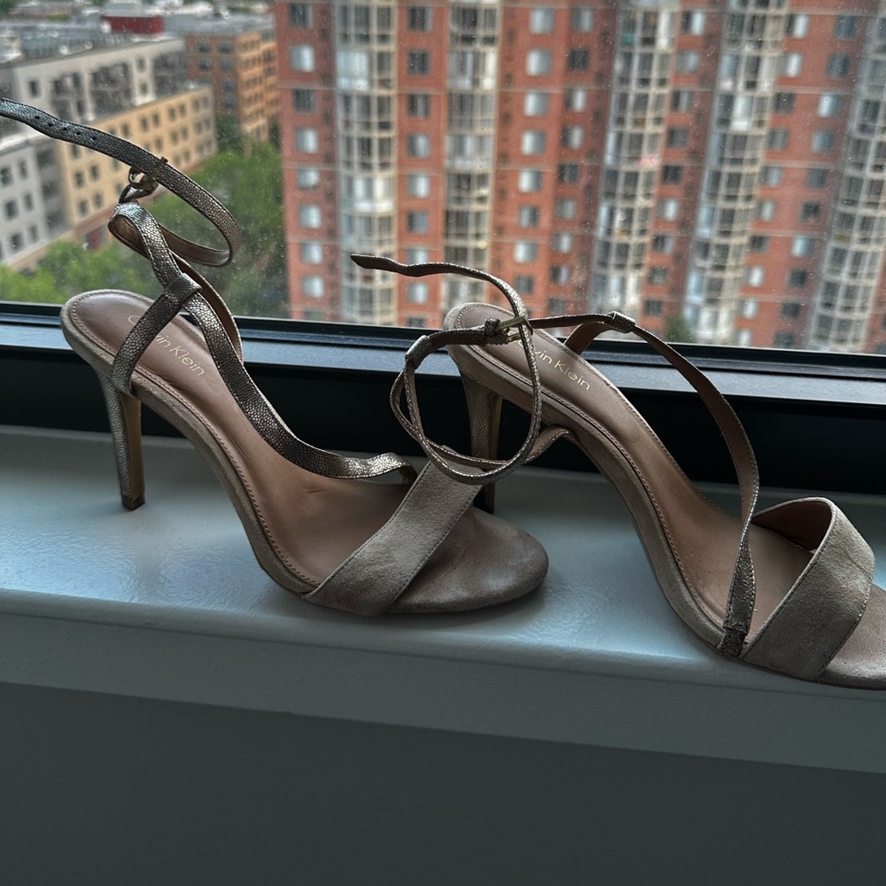 Calvin Klein Neutral Strappy Heel. Size 9.